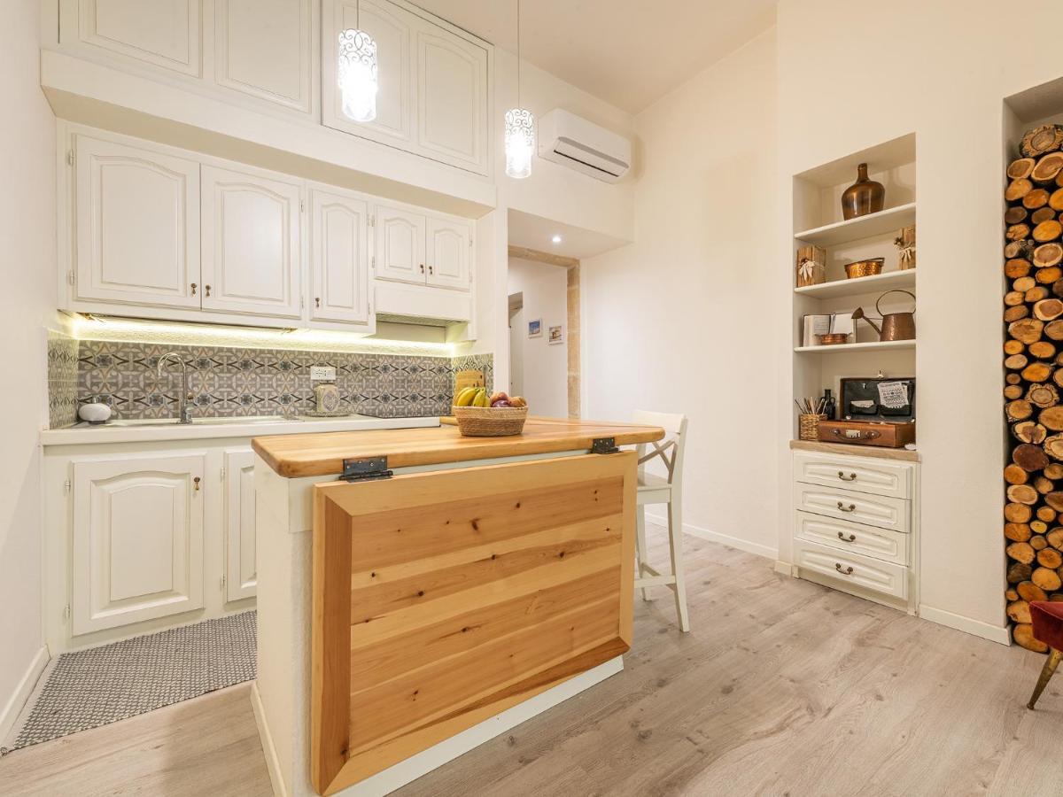 Marco'S Stylish Home In The Heart Of Cagliari Exterior foto